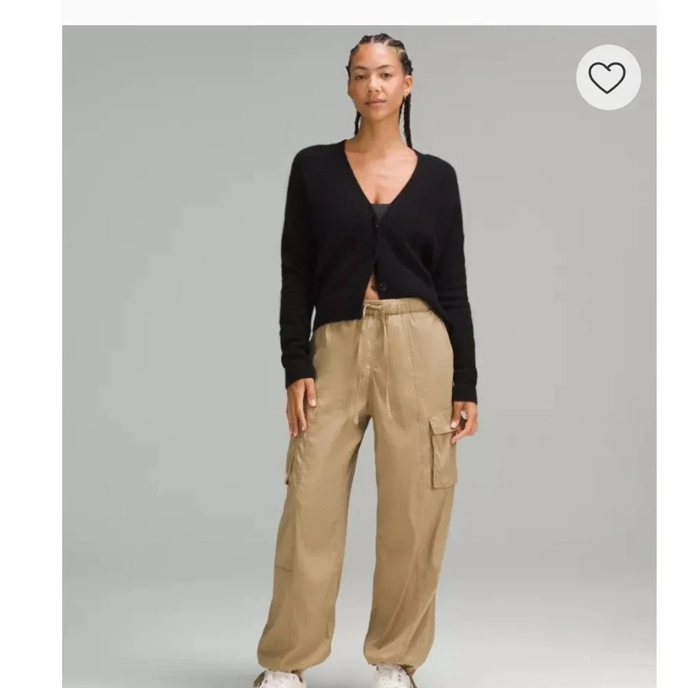 Lululemon Cargo Pants Womens Tan Khaki Good Utility Gorpcore Adjustable Hem